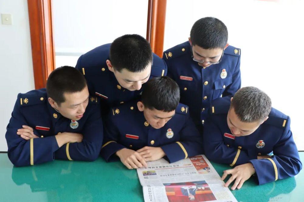 政协第九届黔西南州委员会第三次会议隆重开幕